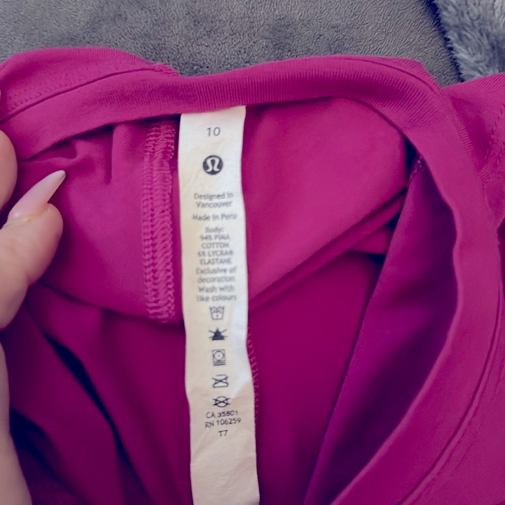 Lululemon LA Keyhole Reversible Long Sleeve Top in Ripened Raspberry - Picture 9 of 11